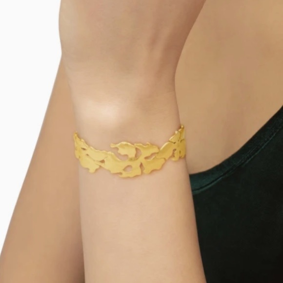 Kendra Scott Savannah Cuff Bracelet - Picture 2 of 9